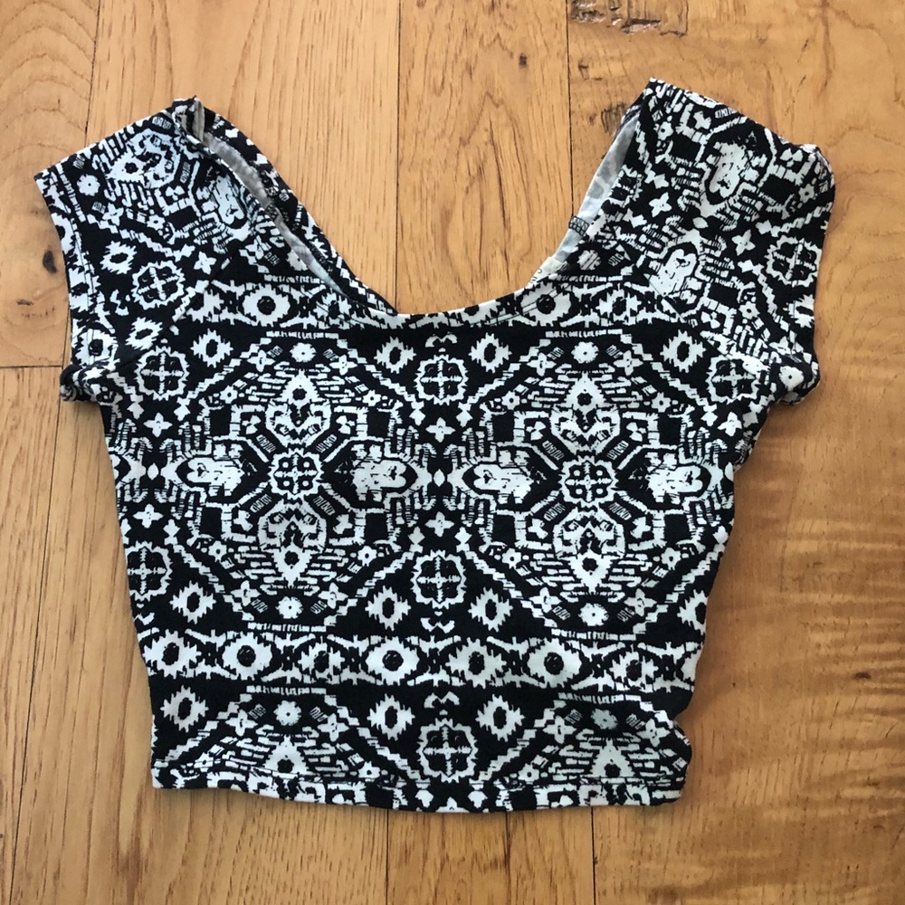 La Hearts crop top